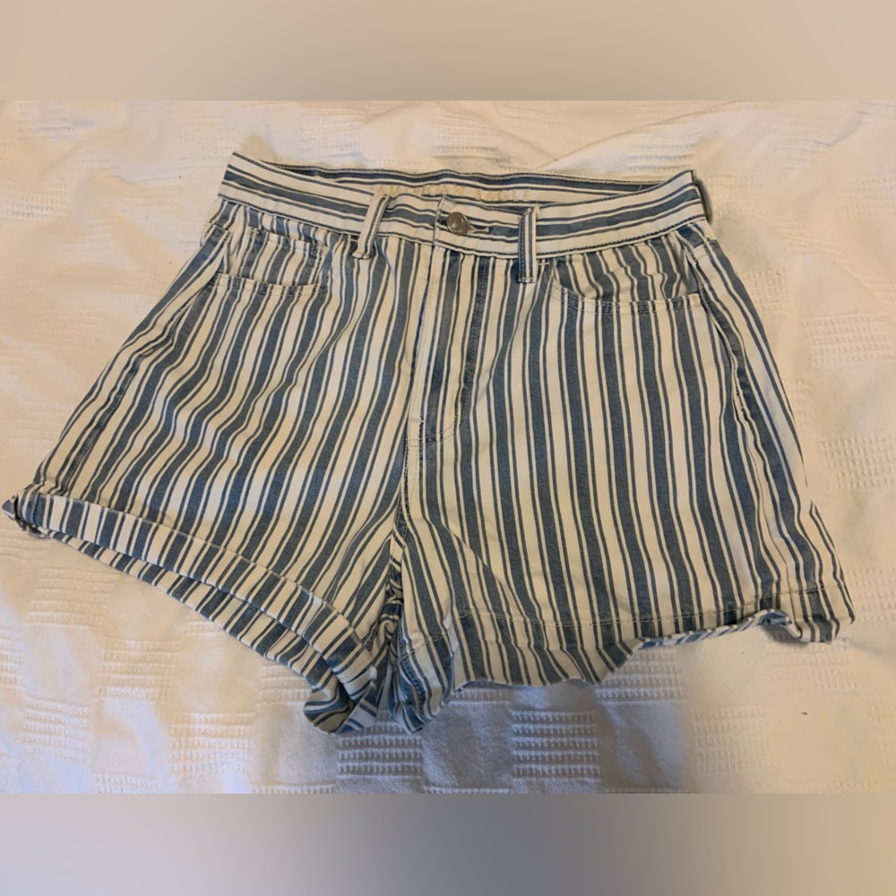 American Eagle Blue and White Striped Mom Shorts Size 4